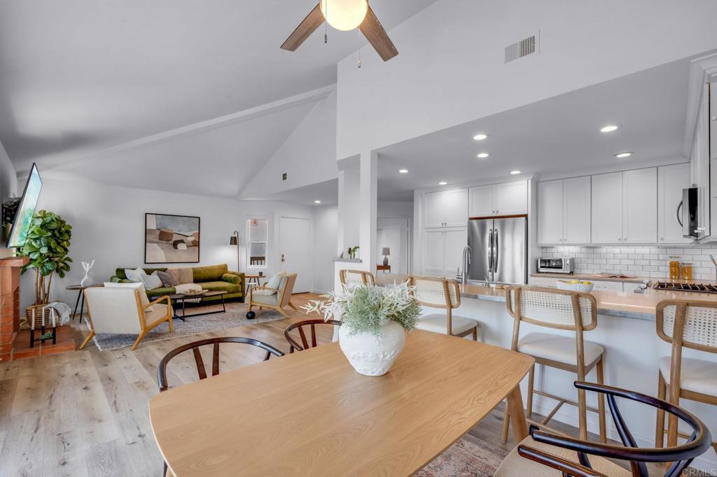 2463 Levante Street