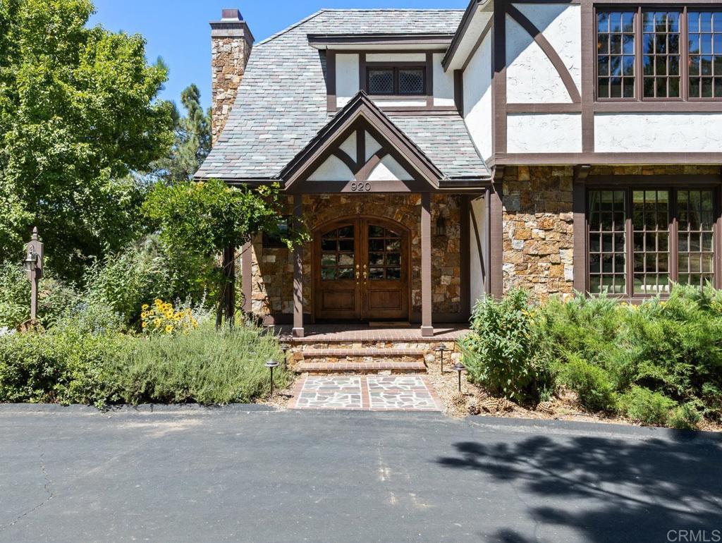 920 Toyon Mountain Lane