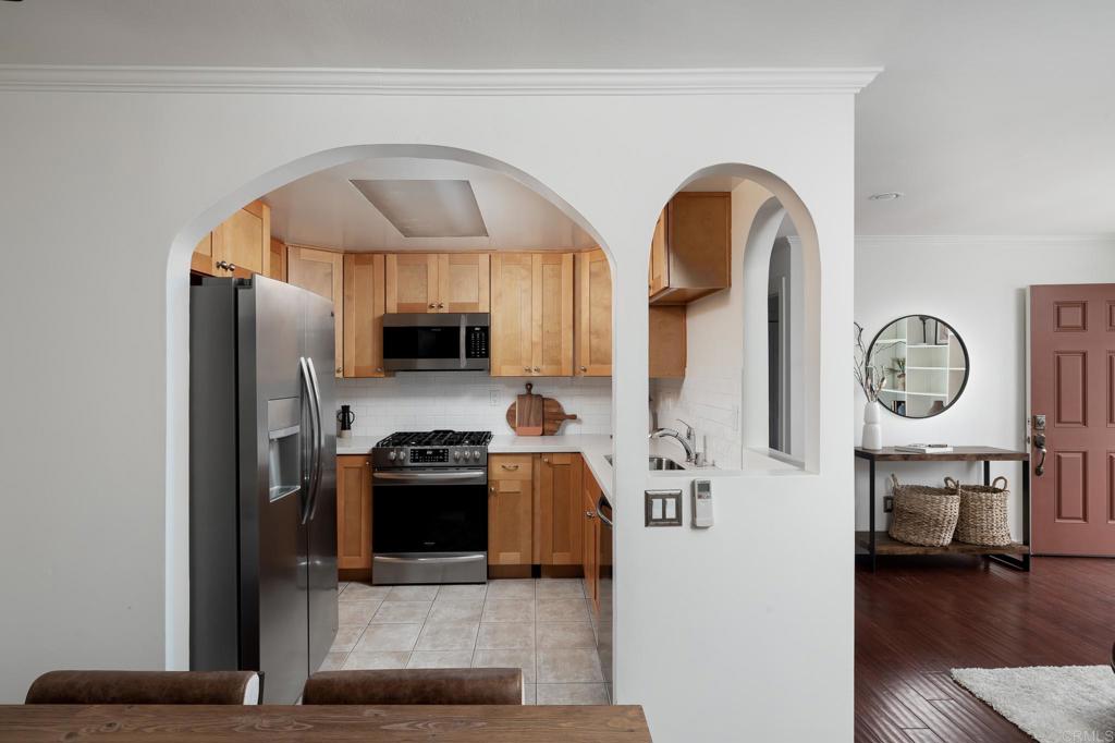 3338 Herman Ave Unit: 1