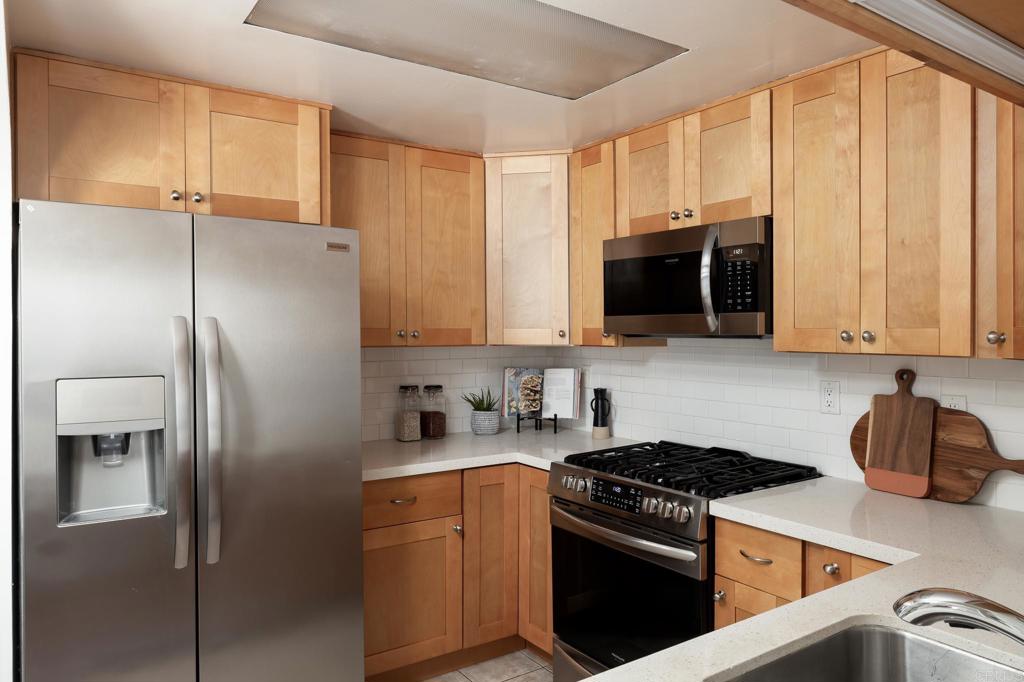 3338 Herman Ave Unit: 1