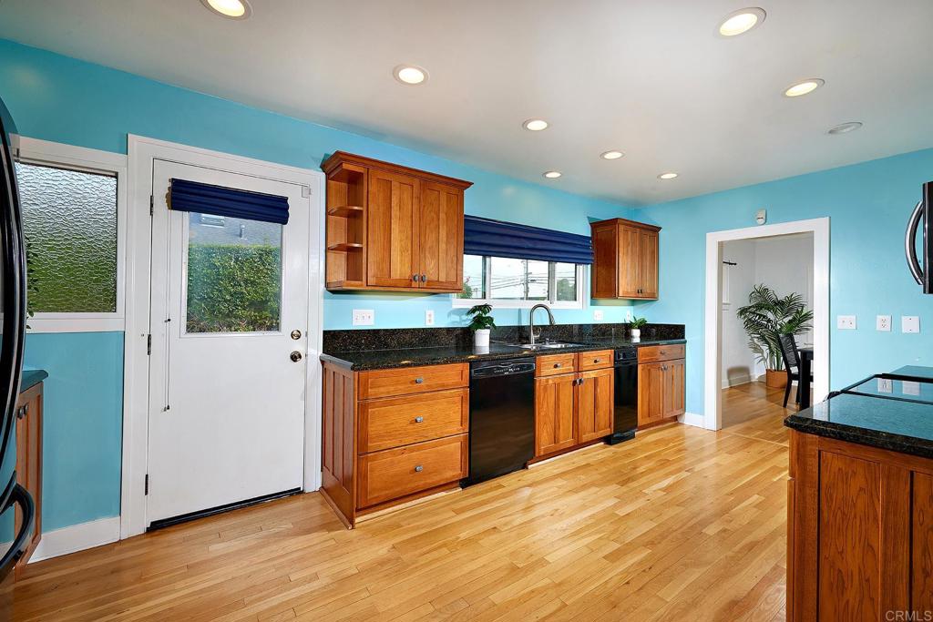 3252 Highland Drive