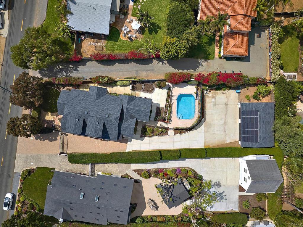 3252 Highland Drive