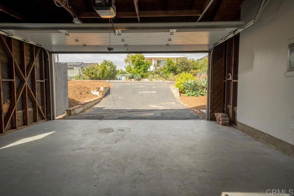 3815 Highland Drive