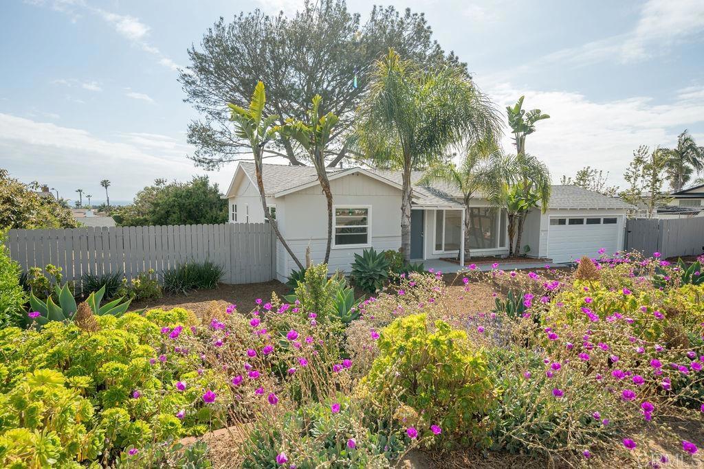 3815 Highland Drive