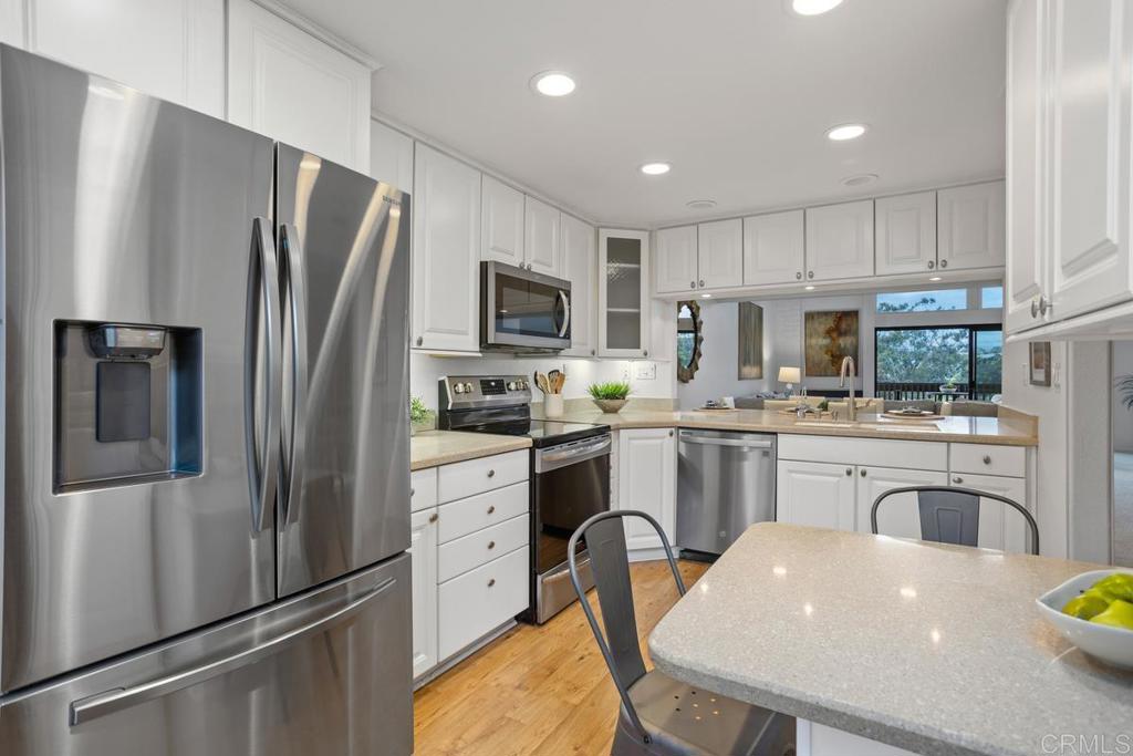 2501 Navarra Drive Unit: 125