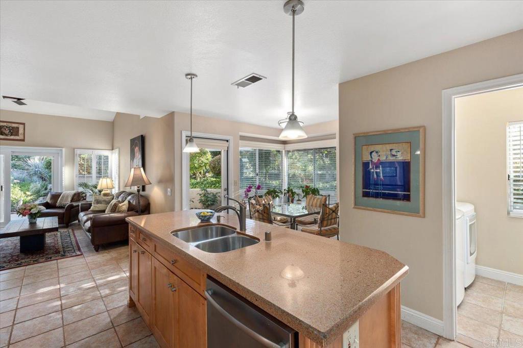 1187 La Granada Dr