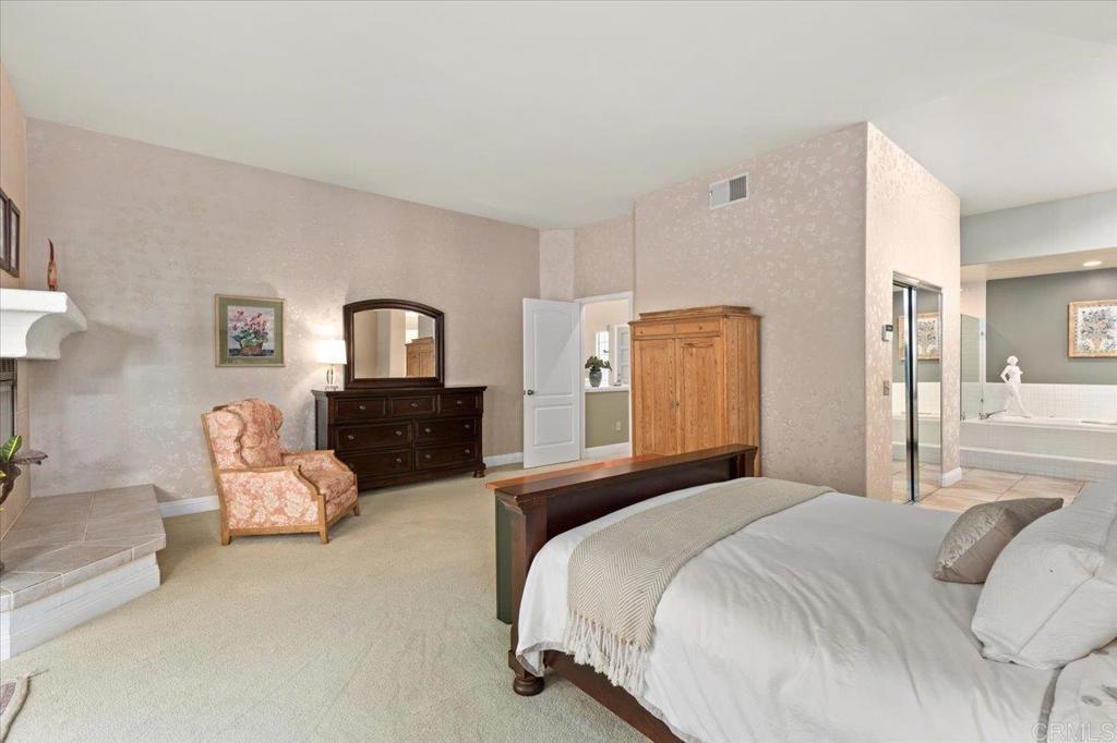 1187 La Granada Dr