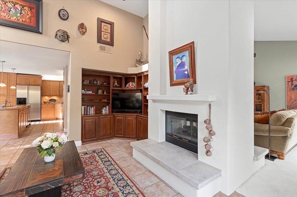 1187 La Granada Dr