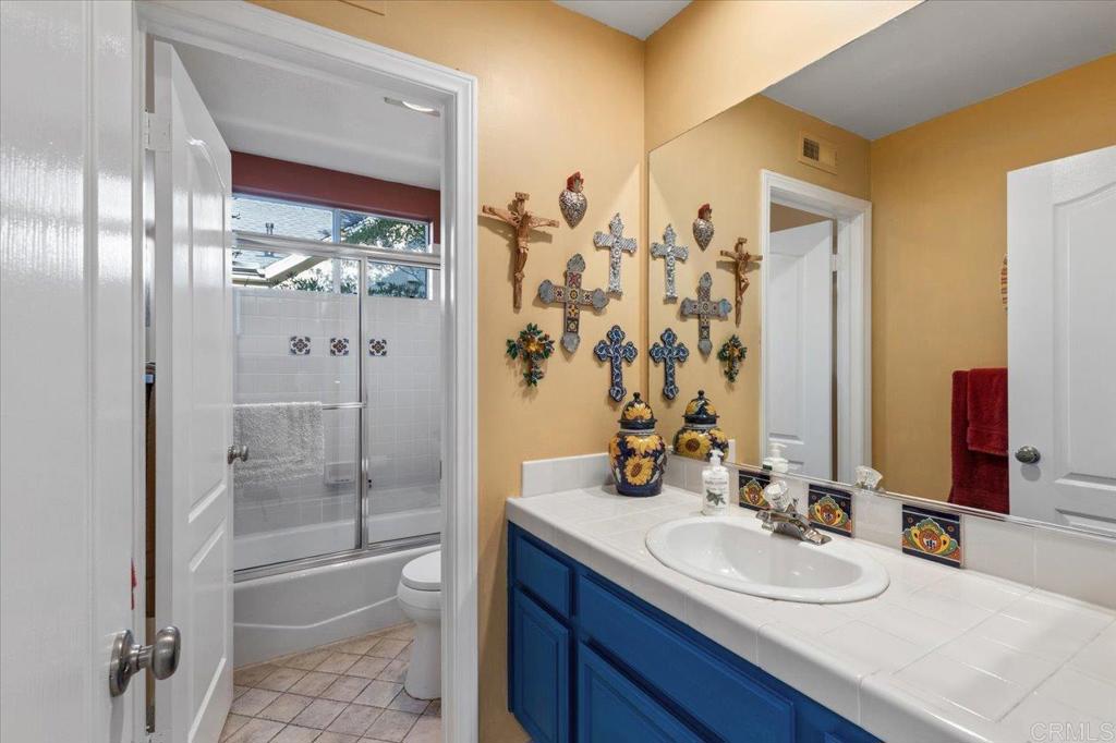 1187 La Granada Dr