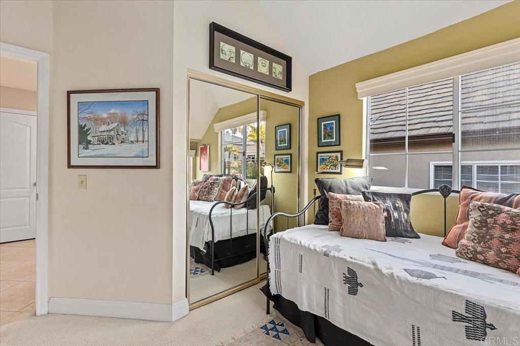 1187 La Granada Dr