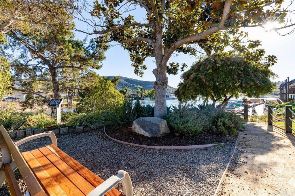 1187 La Granada Dr