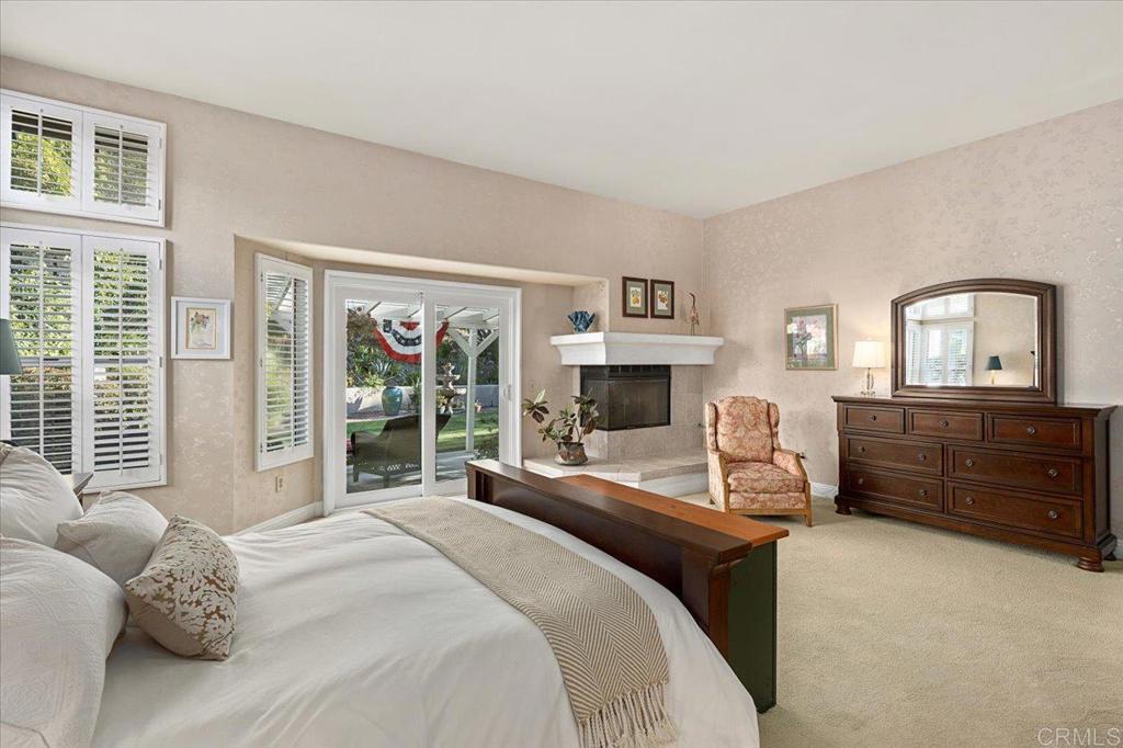 1187 La Granada Dr