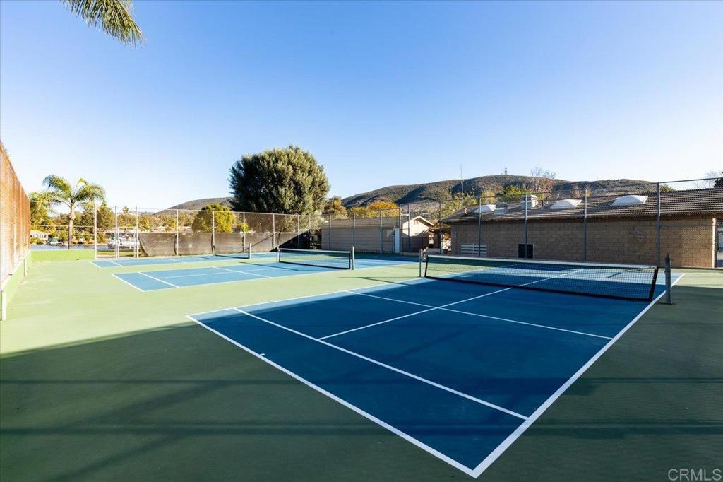 1187 La Granada Dr