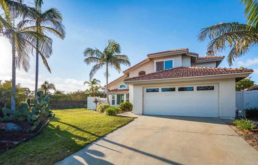 684 Poinsettia Park S