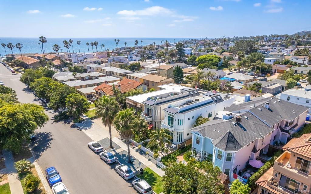 868 Chalcedony Street