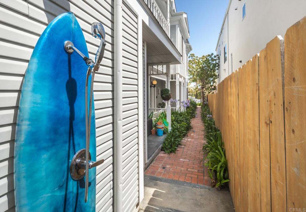 868 Chalcedony Street