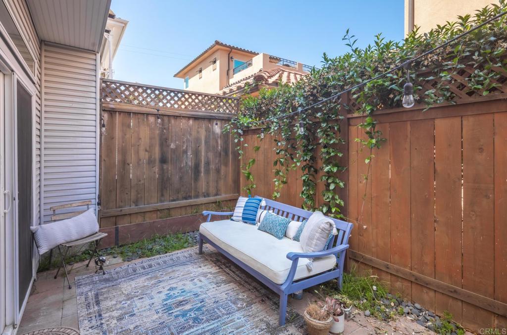 868 Chalcedony Street