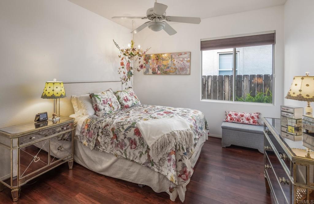2908 Avenida Valera