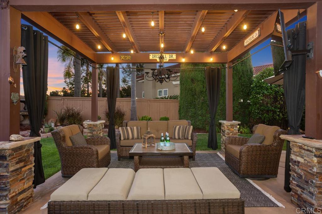 1582 Harbor Drive