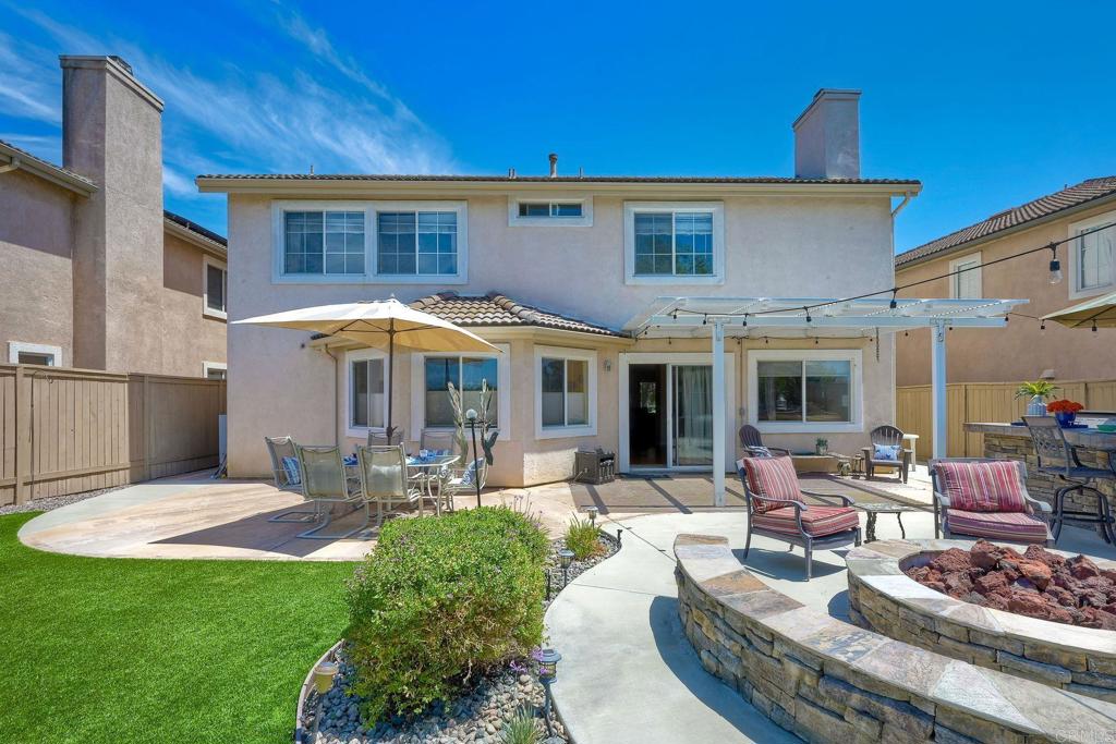 345 La Soledad Way