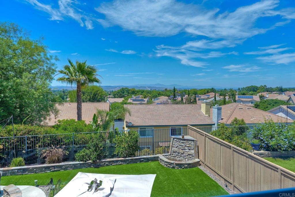 345 La Soledad Way