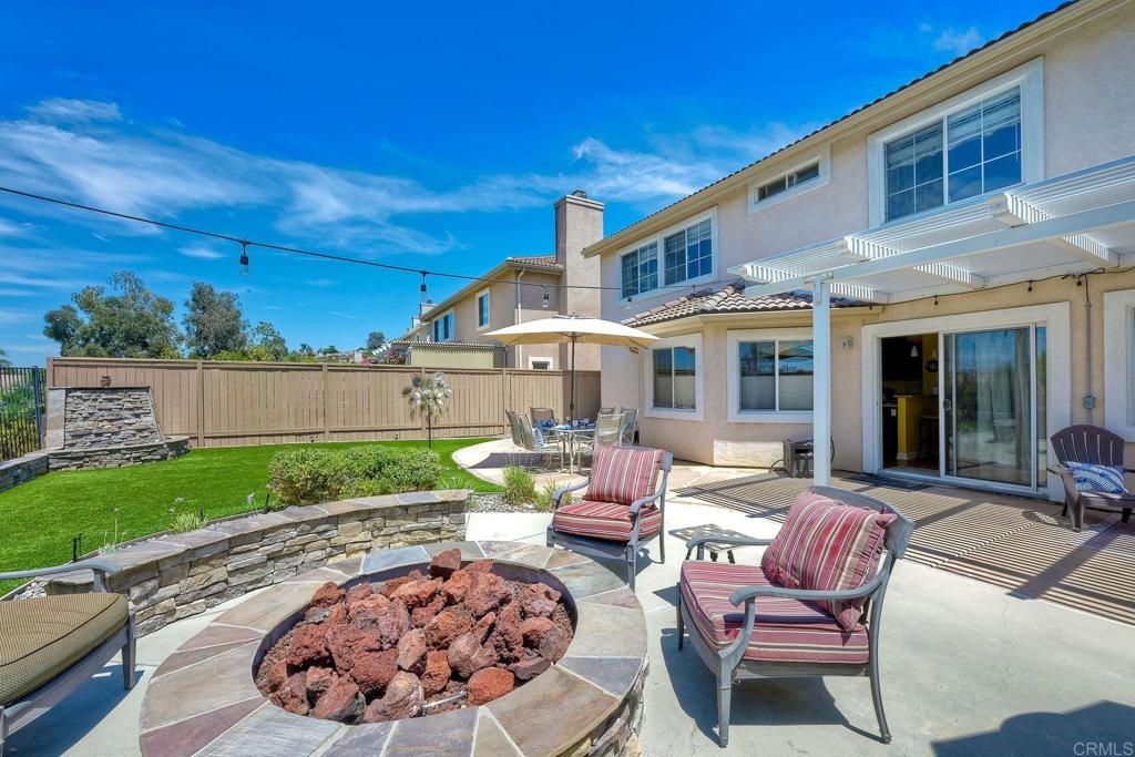345 La Soledad Way