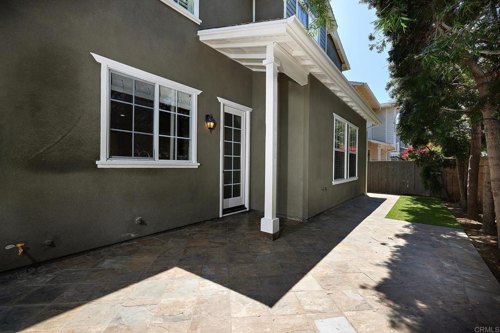 652 Seaward