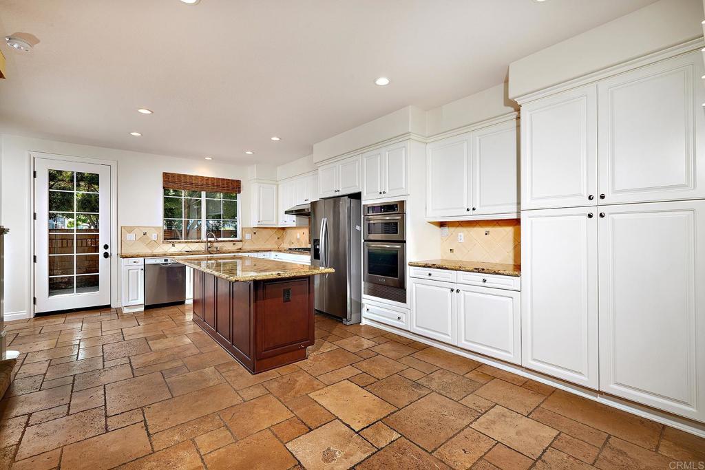 652 Seaward