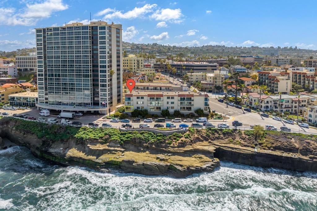 909 Coast Boulevard