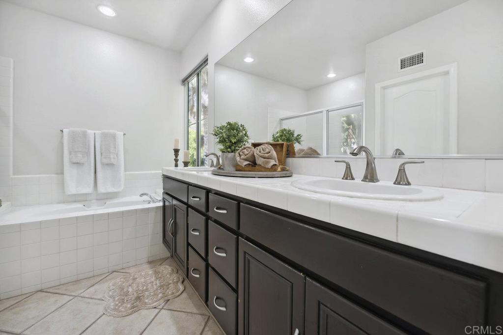 7165 Willet Circle
