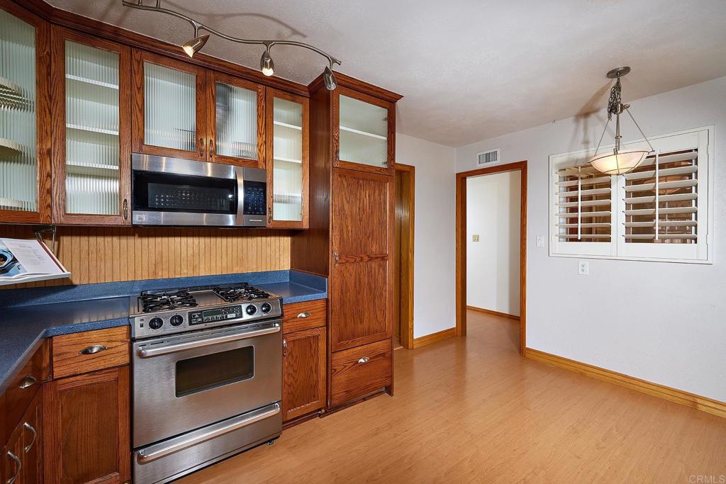 3641 Mount Aclare Avenue