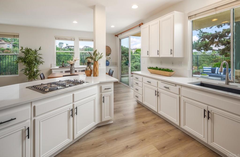 2279 Camino Robledo