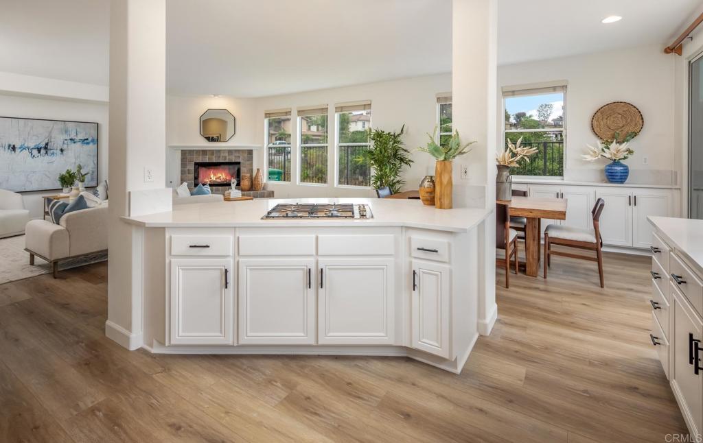 2279 Camino Robledo