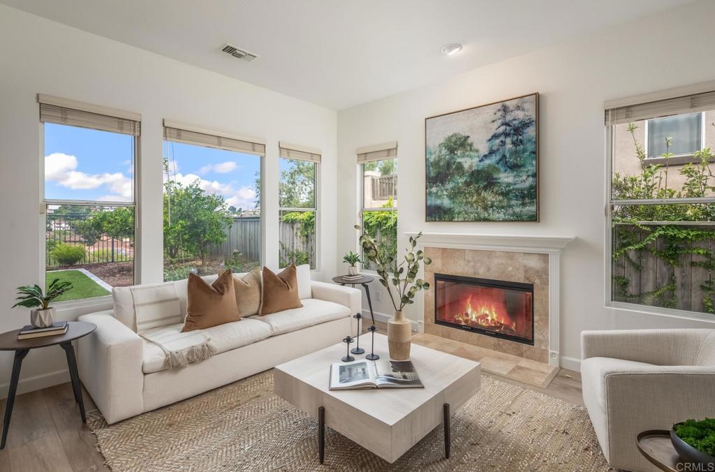 2279 Camino Robledo