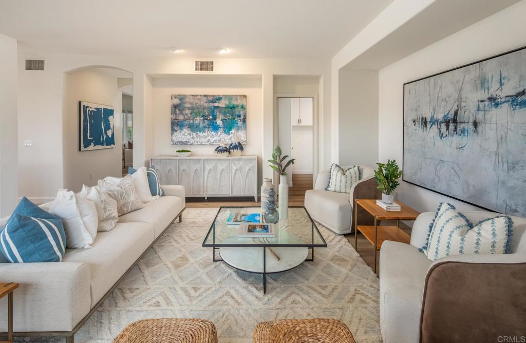 2279 Camino Robledo
