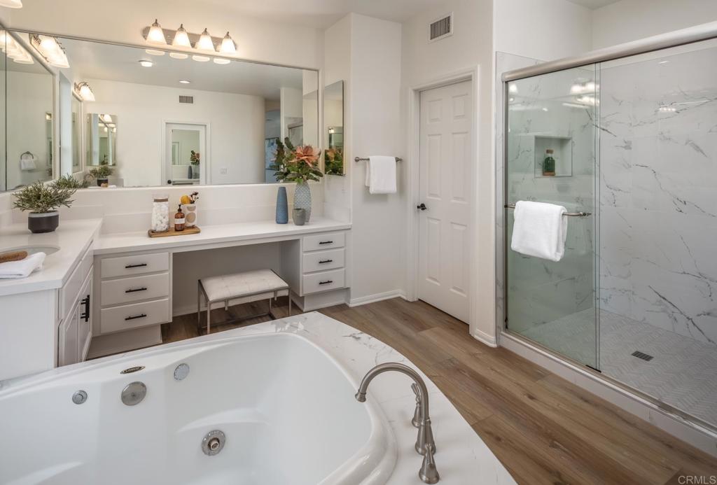 2279 Camino Robledo