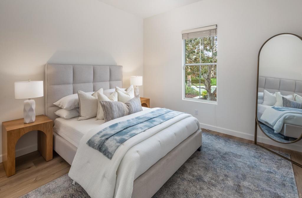 2279 Camino Robledo