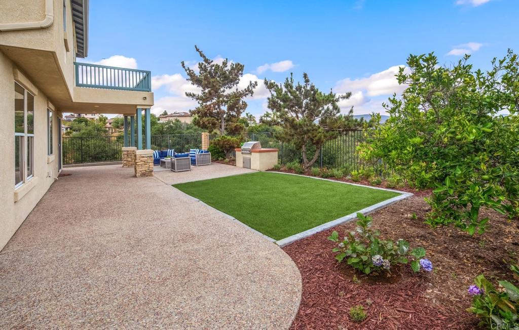 2279 Camino Robledo