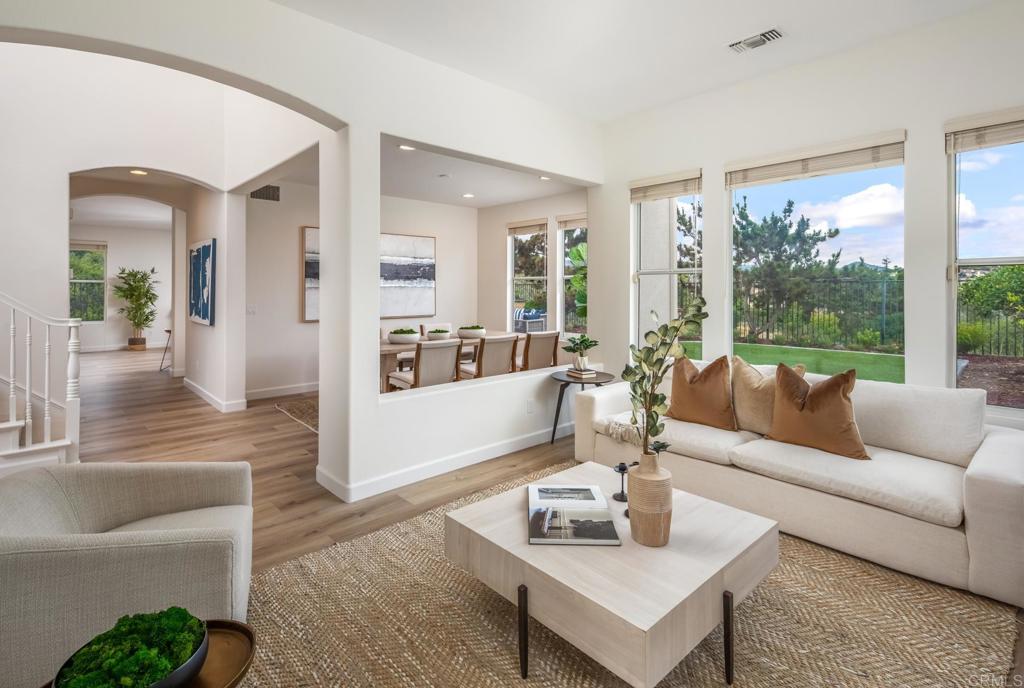 2279 Camino Robledo