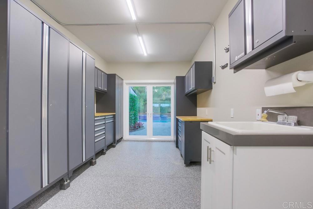 5041 Bella Collina