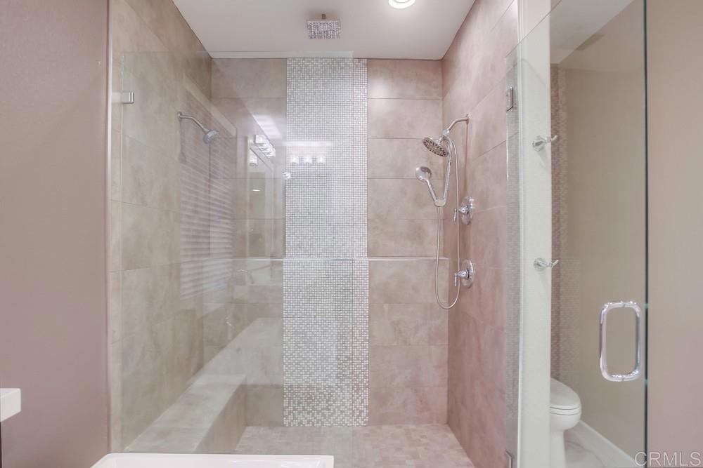 5041 Bella Collina