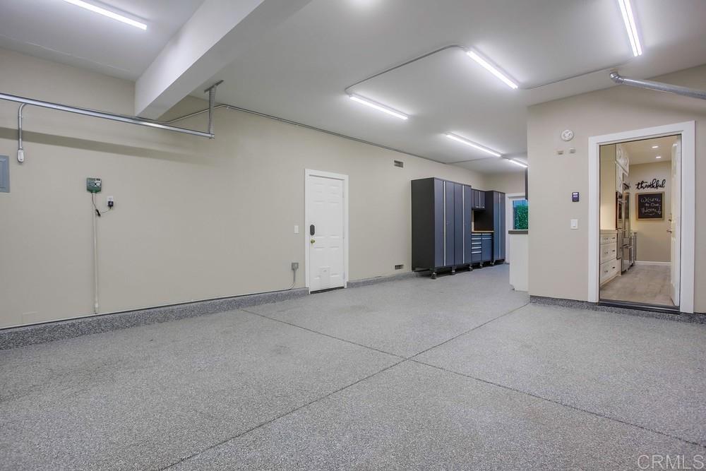 5041 Bella Collina