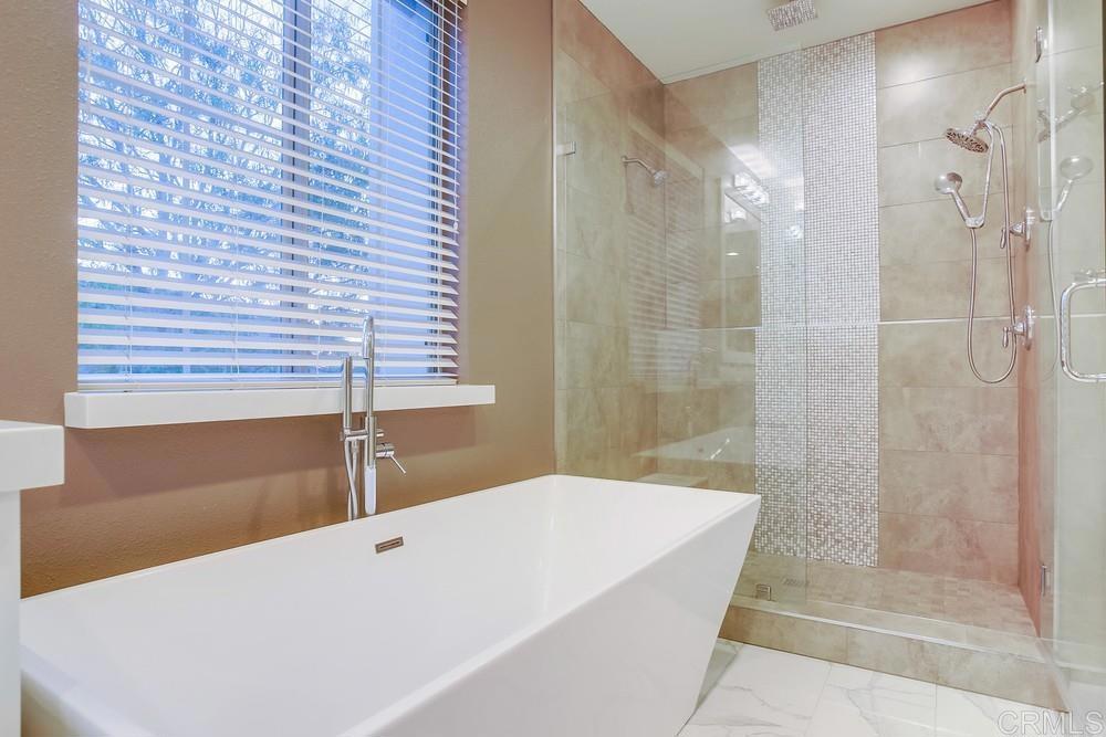 5041 Bella Collina