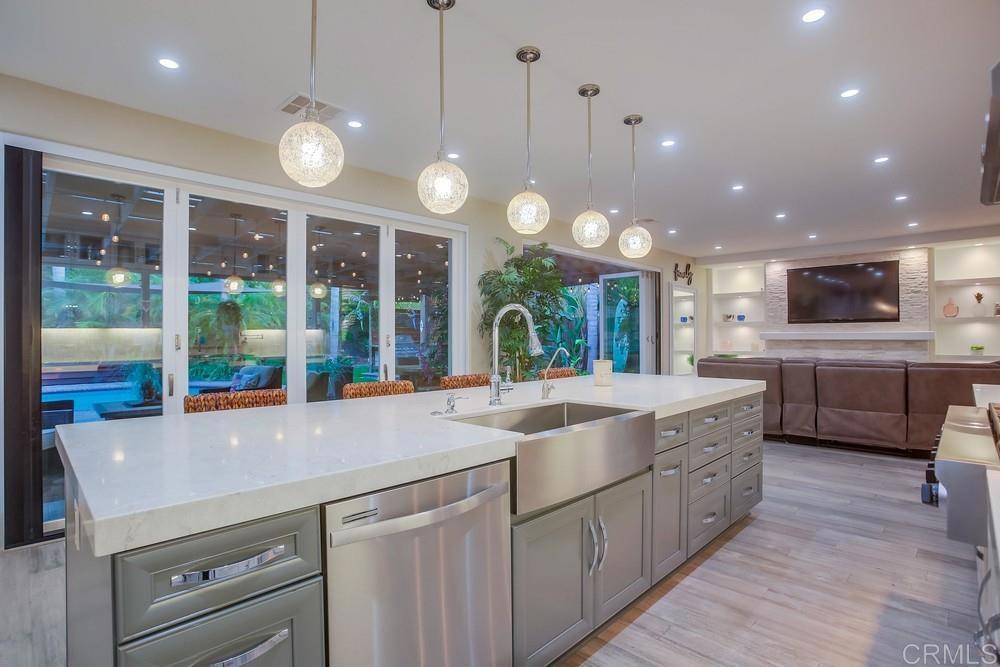 5041 Bella Collina