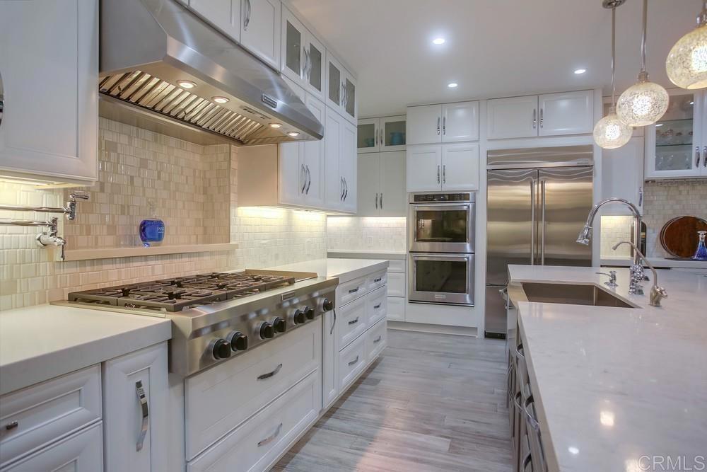 5041 Bella Collina