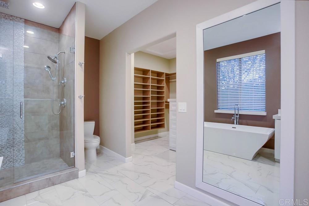 5041 Bella Collina