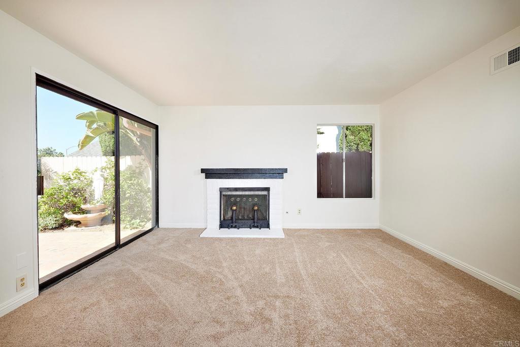 325 Village Run E