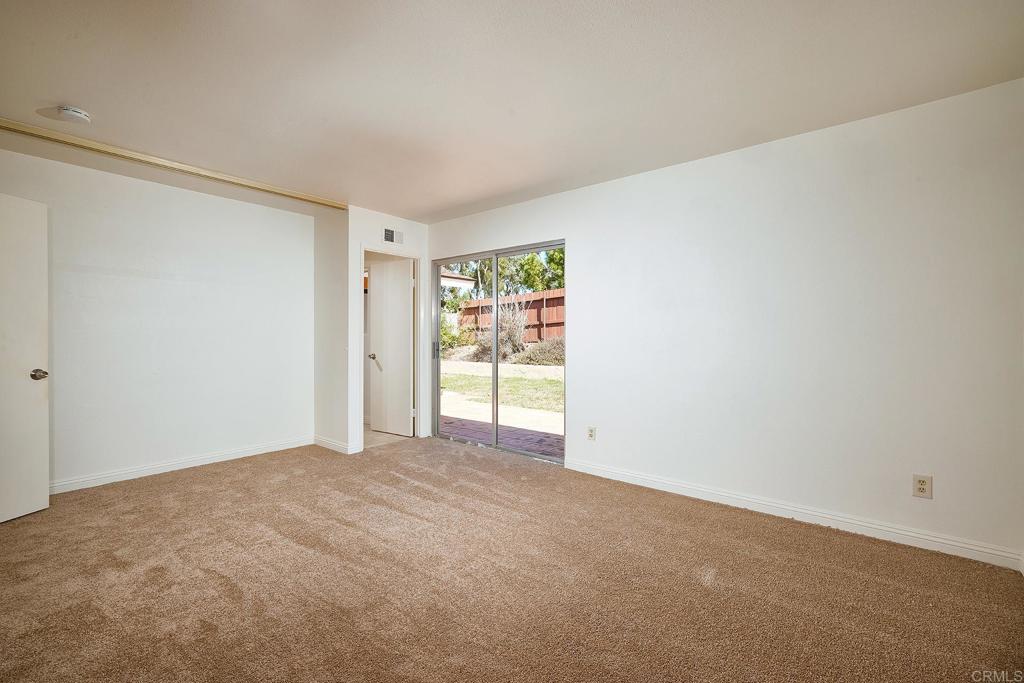 325 Village Run E