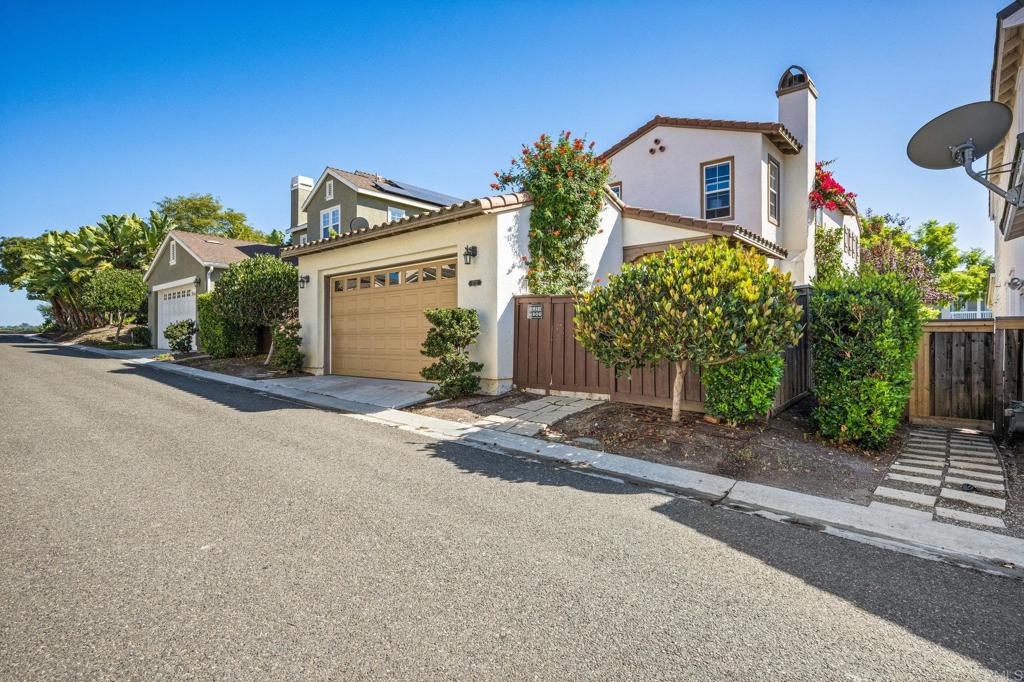 2712 Bressi Ranch Way