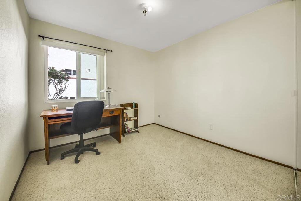 352 Leeward Court
